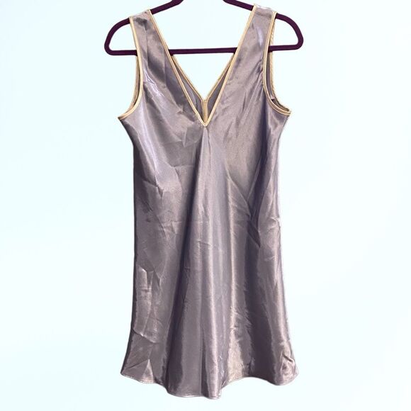 Vintage Jones New York (M) Purple Satin Slip - Picture 2 of 4